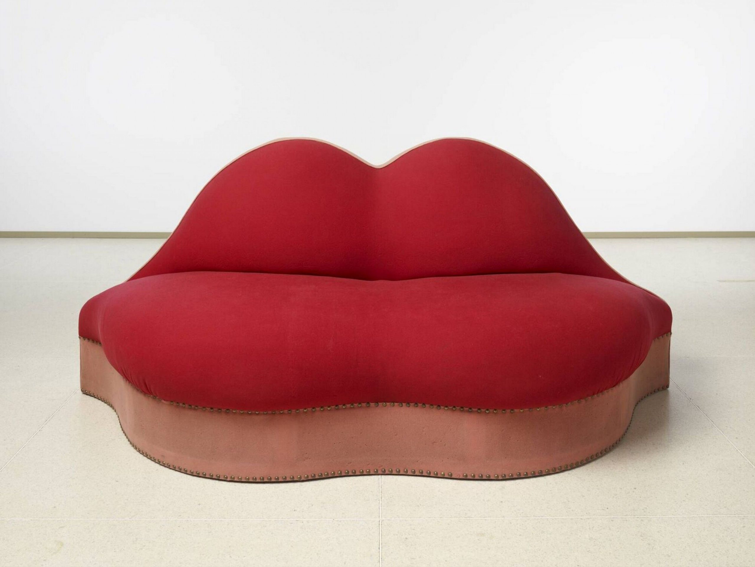 mae-west-lips-salvador-dali-collection