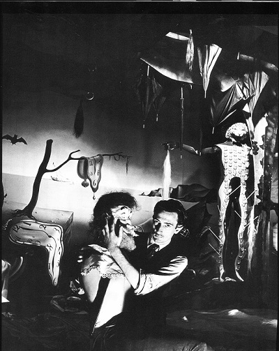 https://ctrpublisher.com/wp-content/uploads/2021/01/salvador-dali-dreams-of-venus-pavillion-at-the-1939-new-york-worlds-fair-.jpg