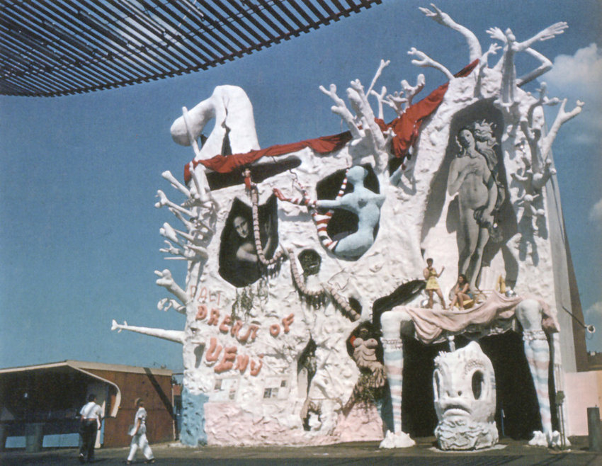 salvador-dali-dreams-of-venus-pavillion-at-the-1939-new-york-worlds-fair